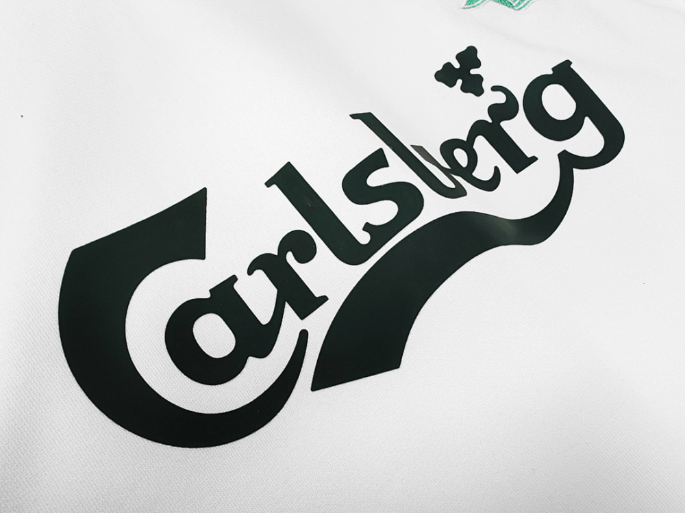2006/08 season Liverpool Away Retro