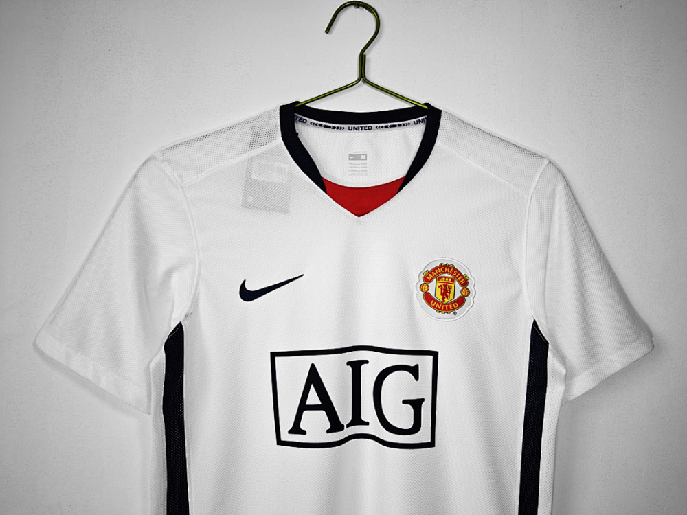 2008/09 season Manchester United Away Retro