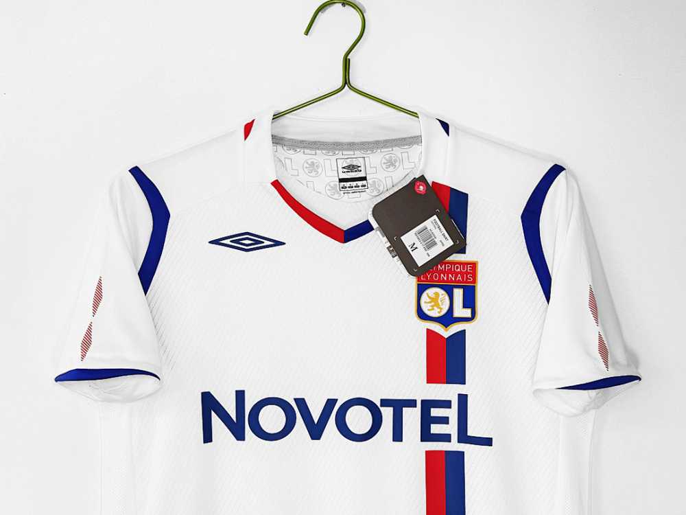 2008/09 season Lyonnais Home Retro
