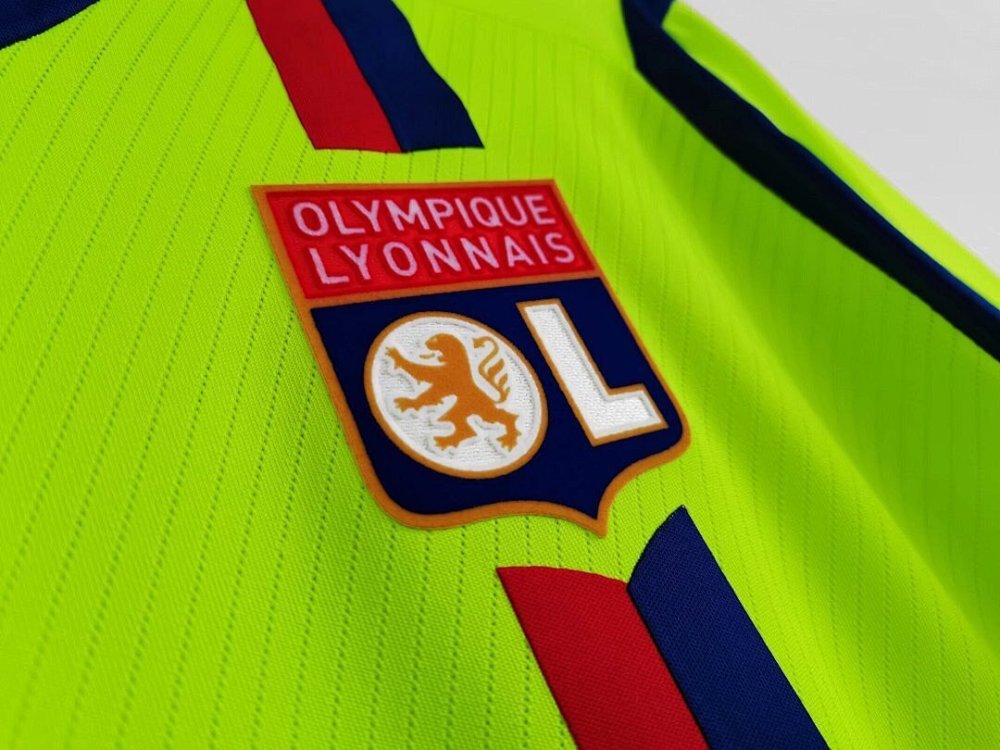 2008/09 season Lyonnais Away Retro