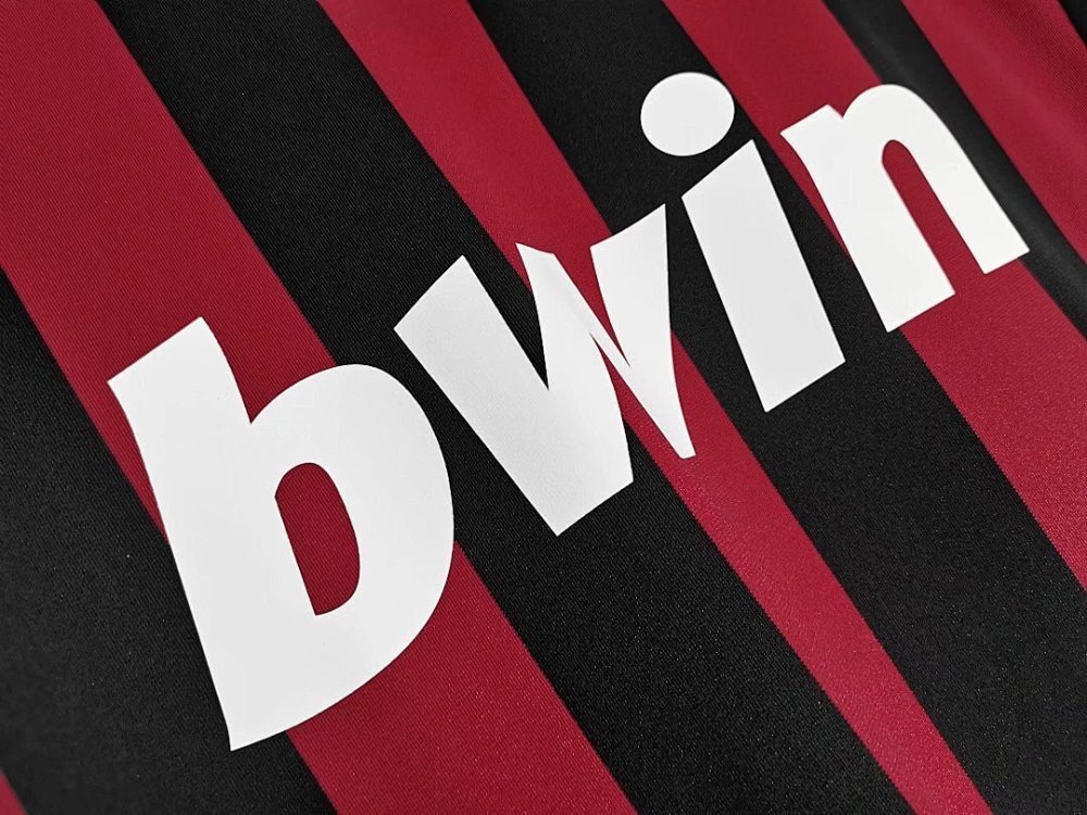2009/10 season AC Milan Home Retro