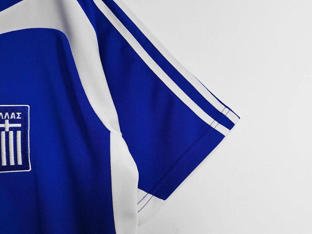 2004 season Greece Home Retro
