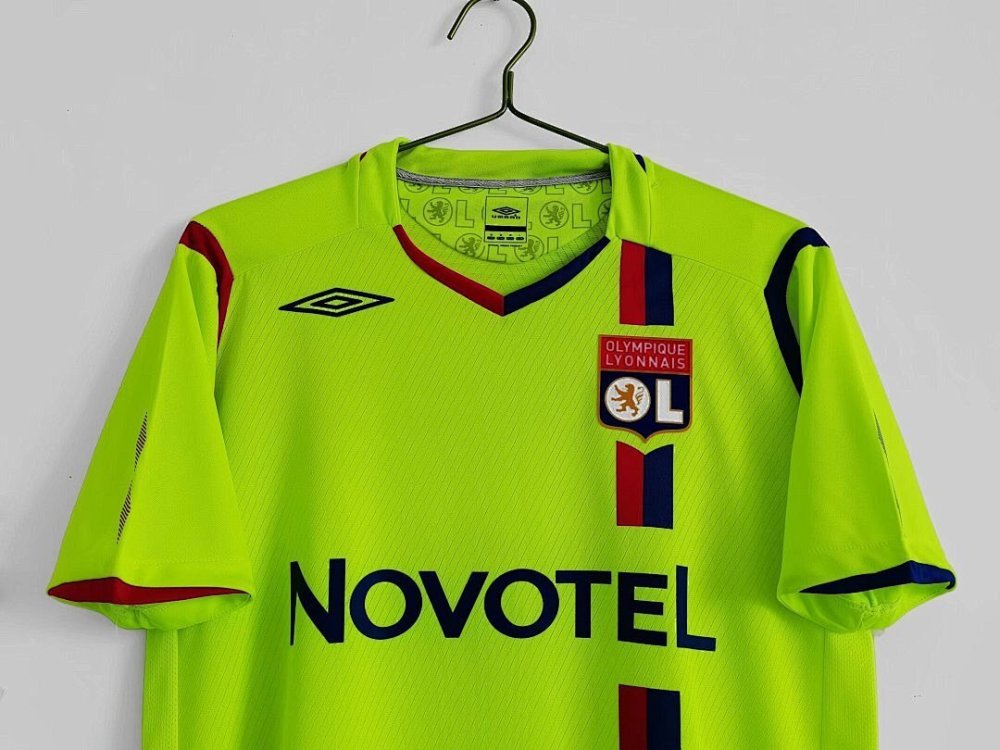 2008/09 season Lyonnais Away Retro