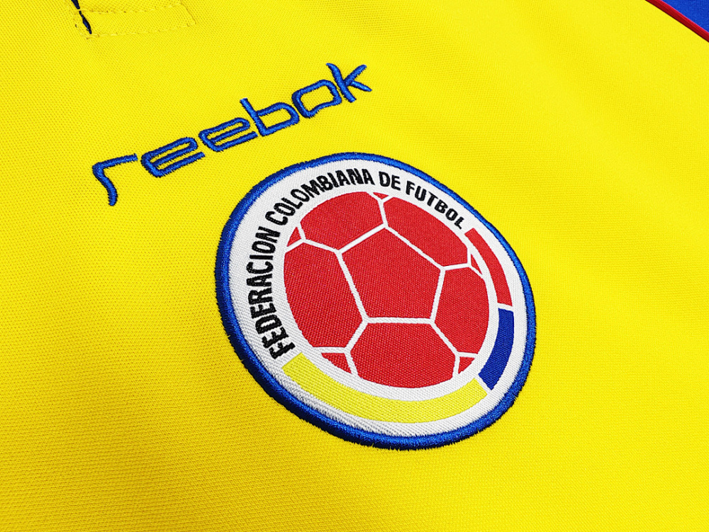 2001 season Colombia Home Retro