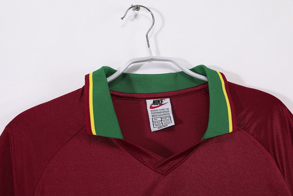 1998 season Portugal Home Retro