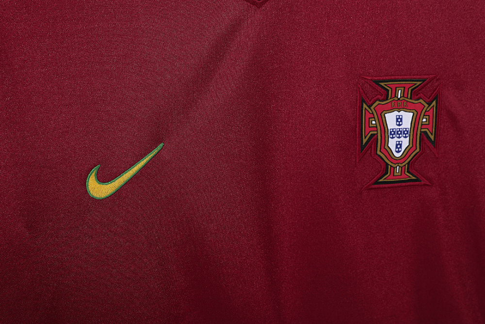 1998 season Portugal Home Retro