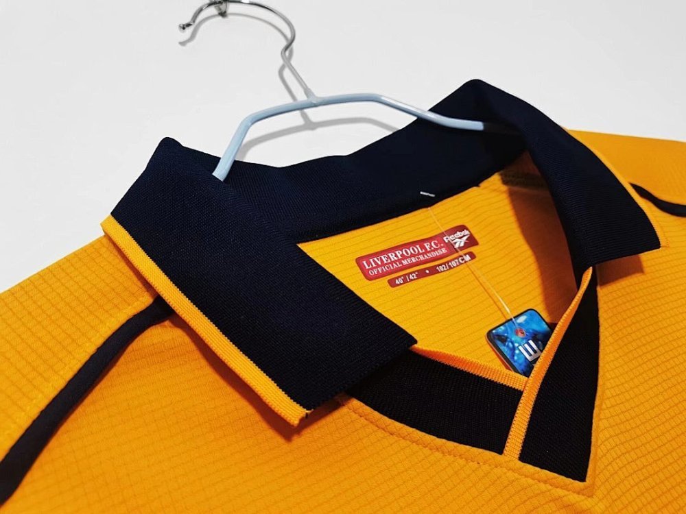 2000/01 season Liverpool Away Retro