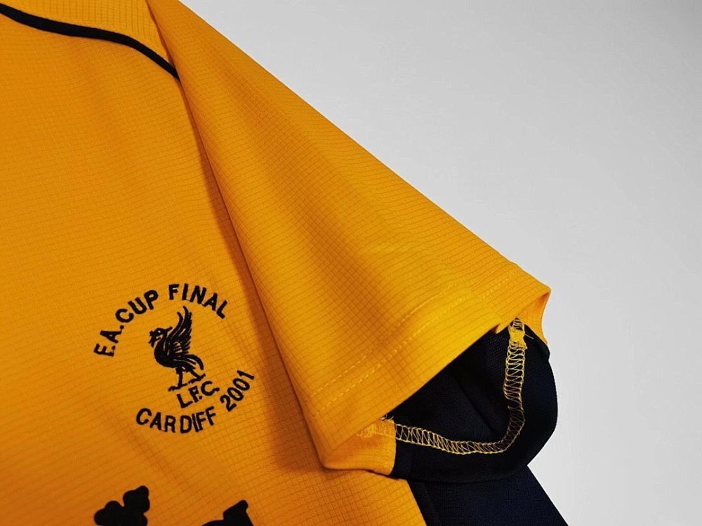 2000/01 season Liverpool Away Retro