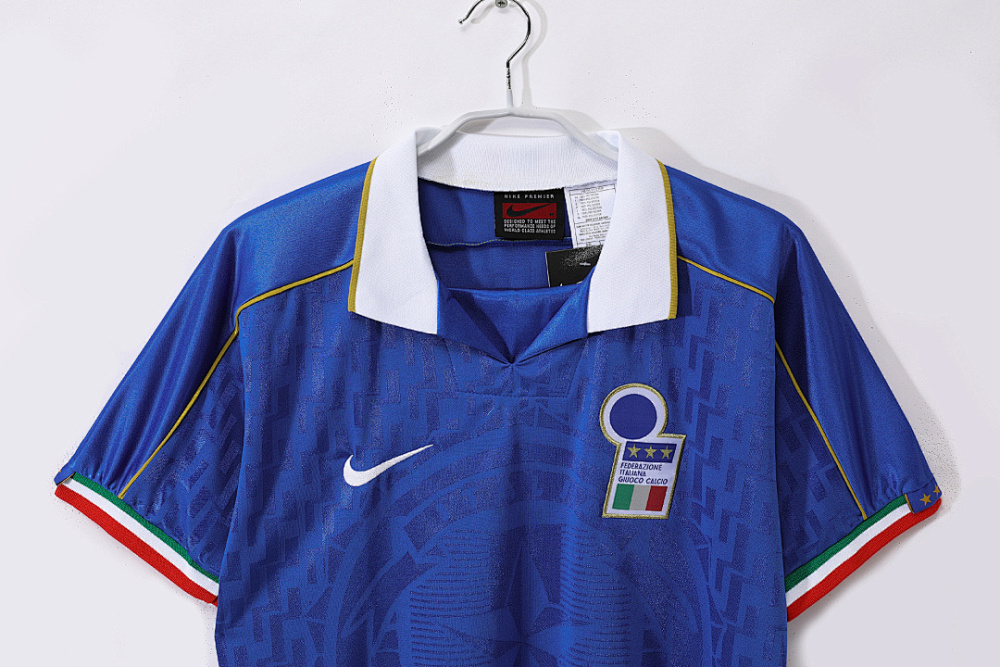 1995 season Italy Home Retro