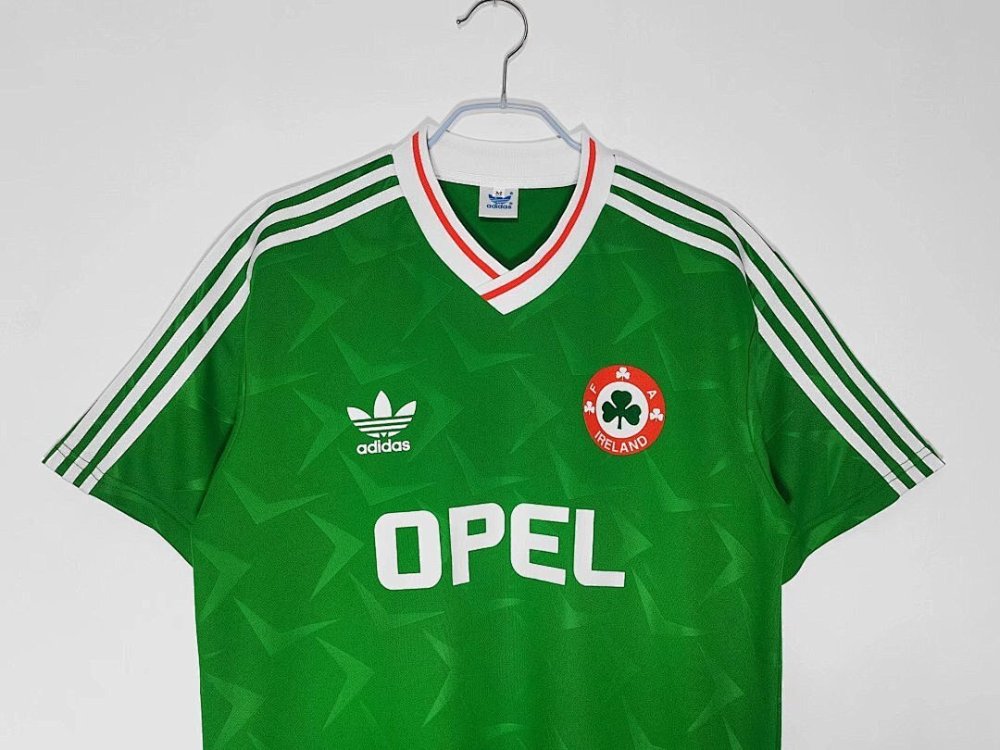 1990/92 season Ireland Home Retro