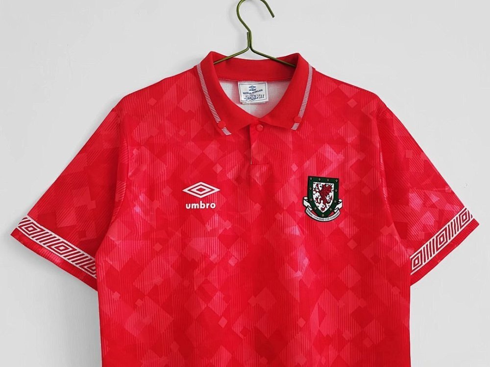 1990/92 season Wales Home Retro
