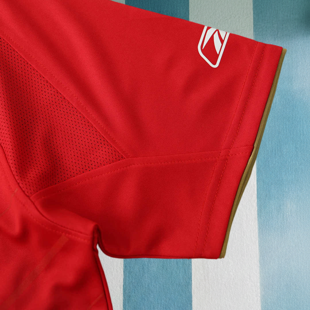 05/06 season Liverpool home Fan version