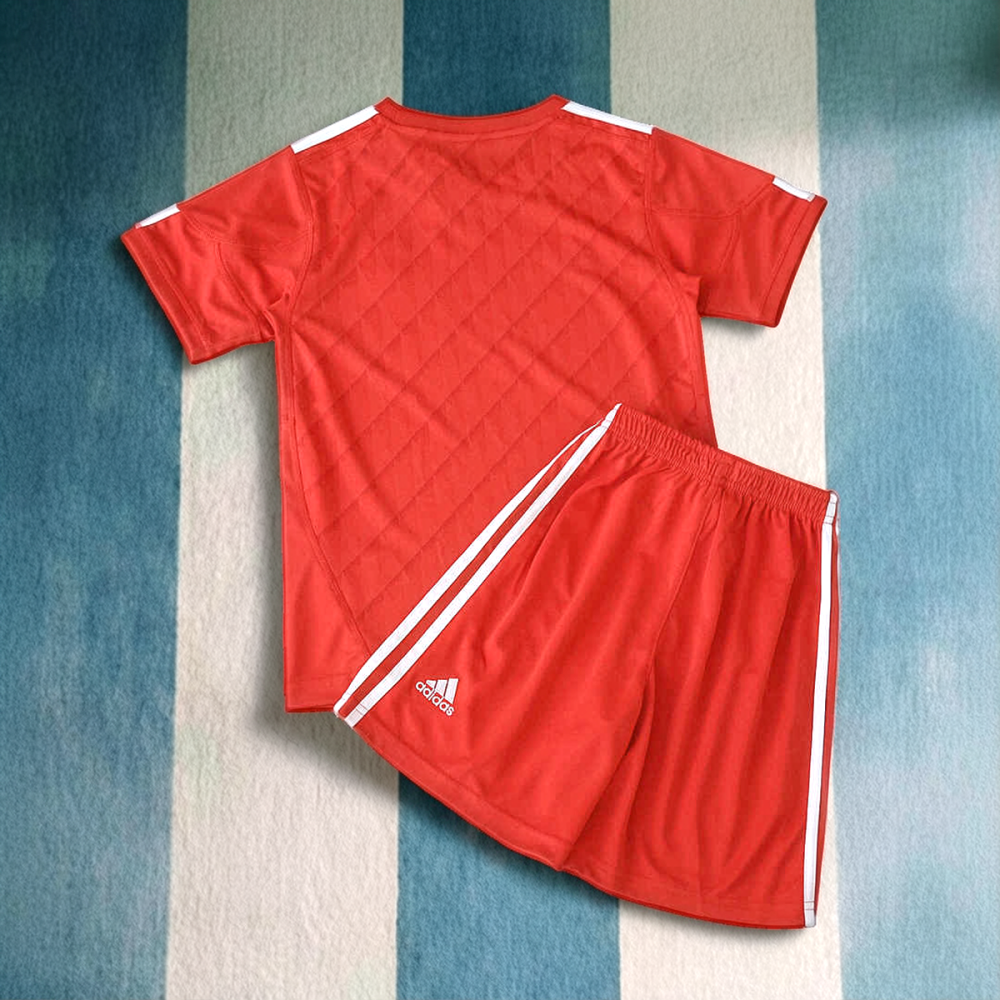 2010 season Liverpool F.C. home retro Kids kit