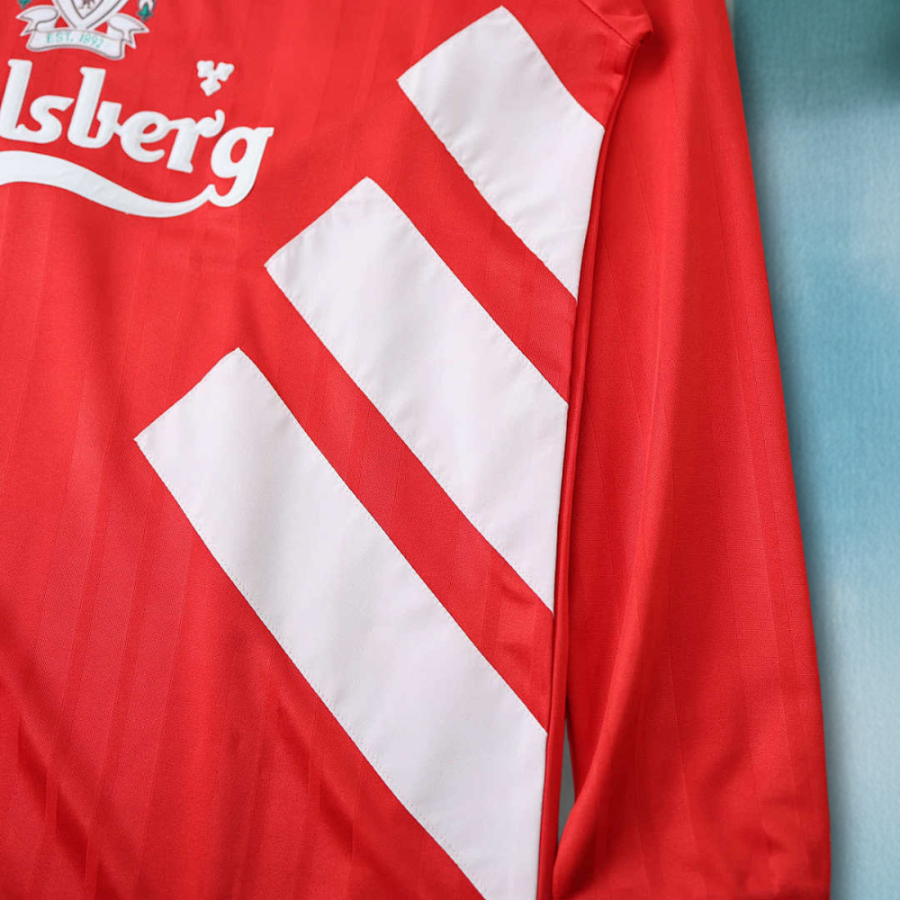 9395 Liverpool home Long sleeved Fan version