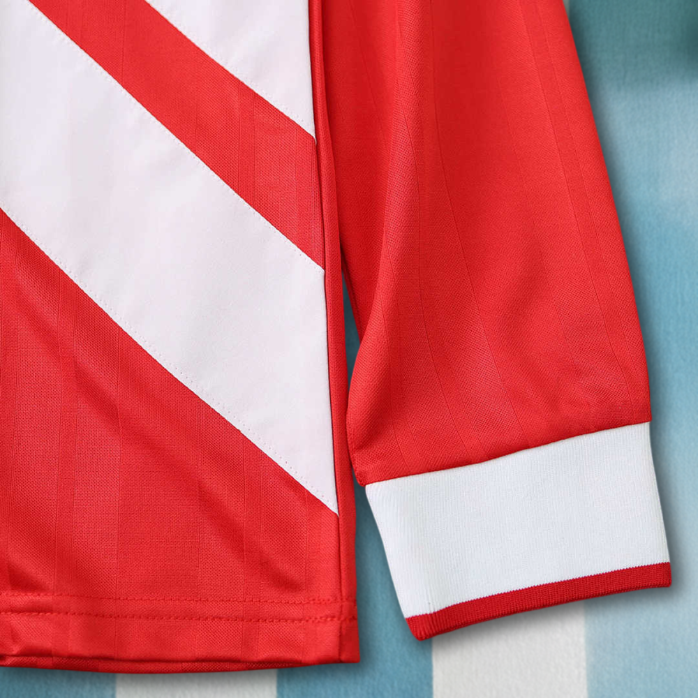 9395 Liverpool home Long sleeved Fan version