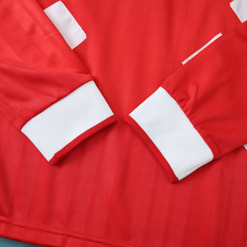 9395 Liverpool home Long sleeved Fan version