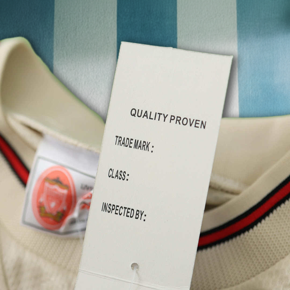 9697 Liverpool away Fan version