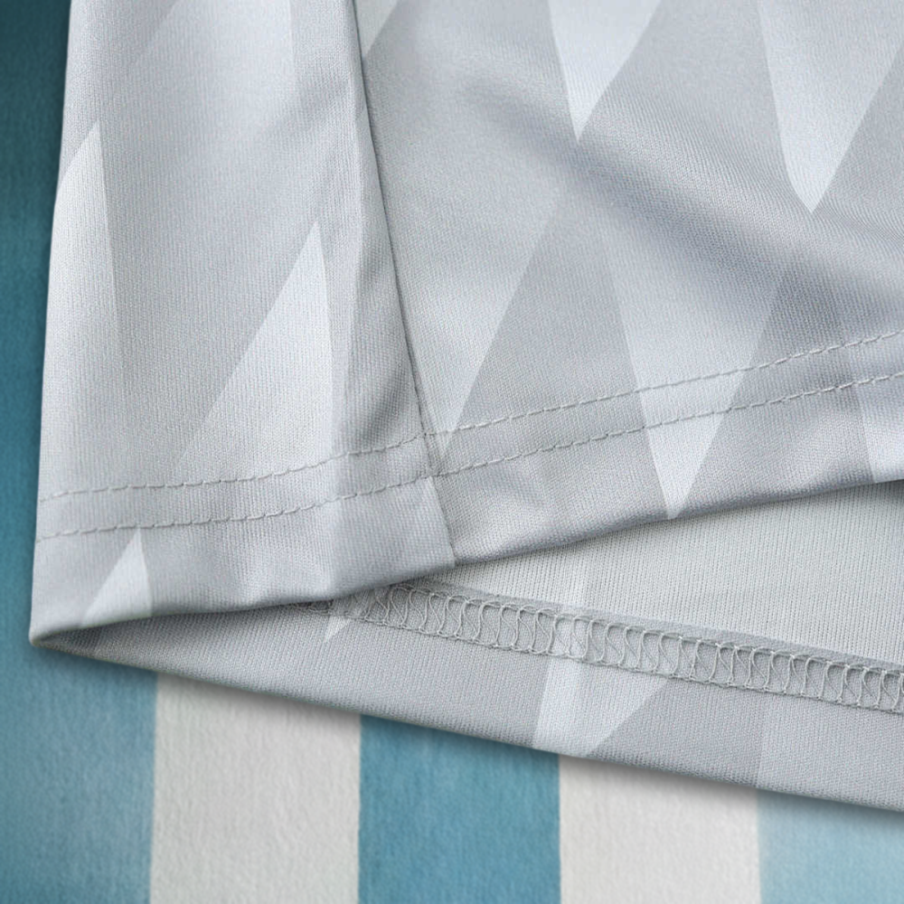 8991 Liverpool away Fan version