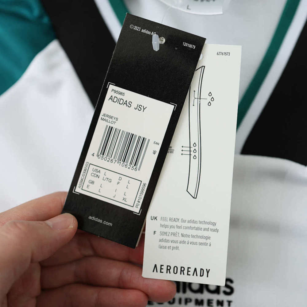 9395 Liverpool away Fan version