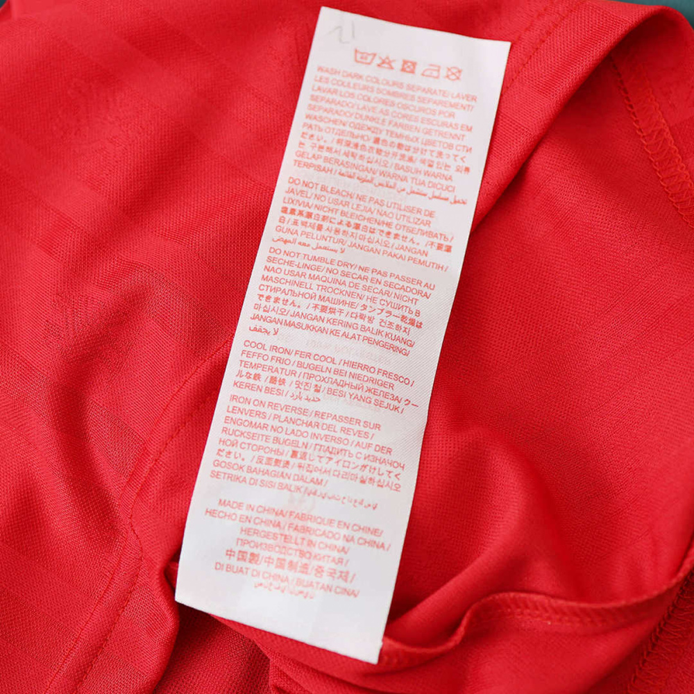 8586 Liverpool home Fan version