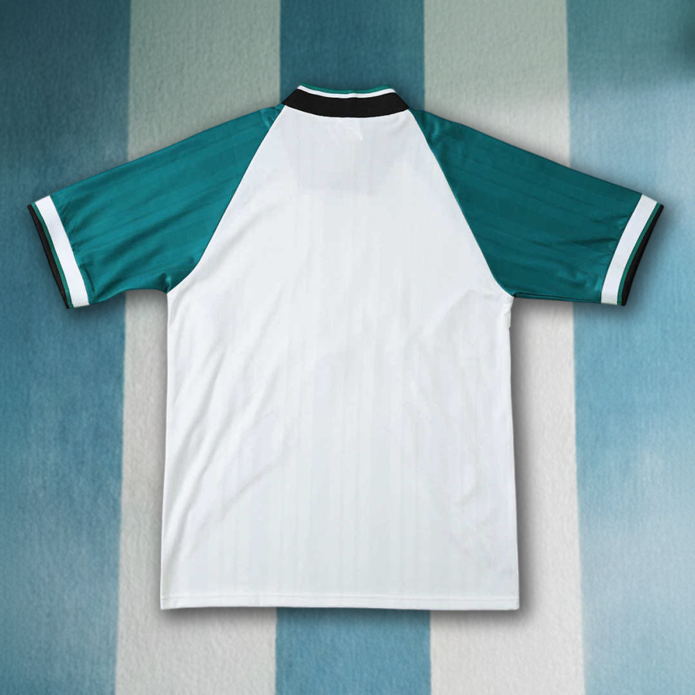 9395 Liverpool away Fan version