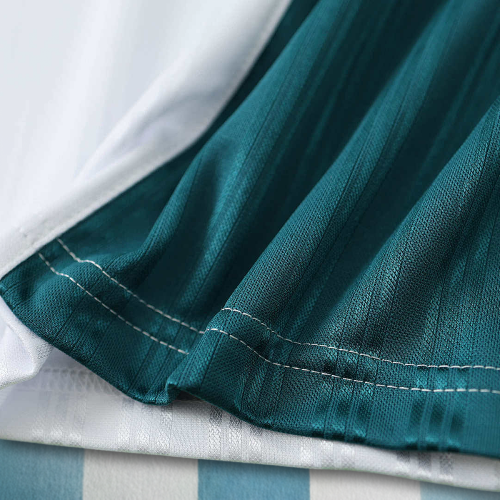 9596 Liverpool away Fan version