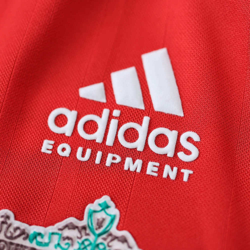 9395 Liverpool home Long sleeved Fan version