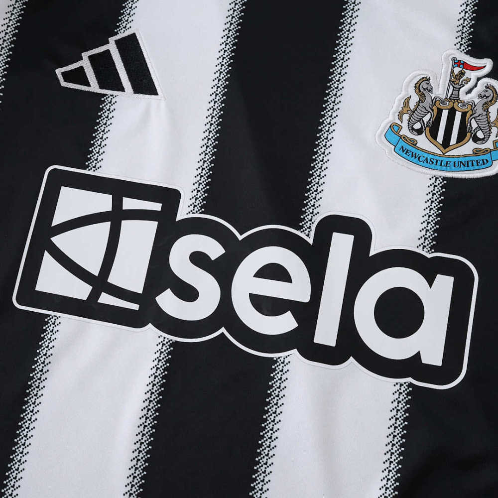 25/26 season Newcastle United F.C. home Fan version