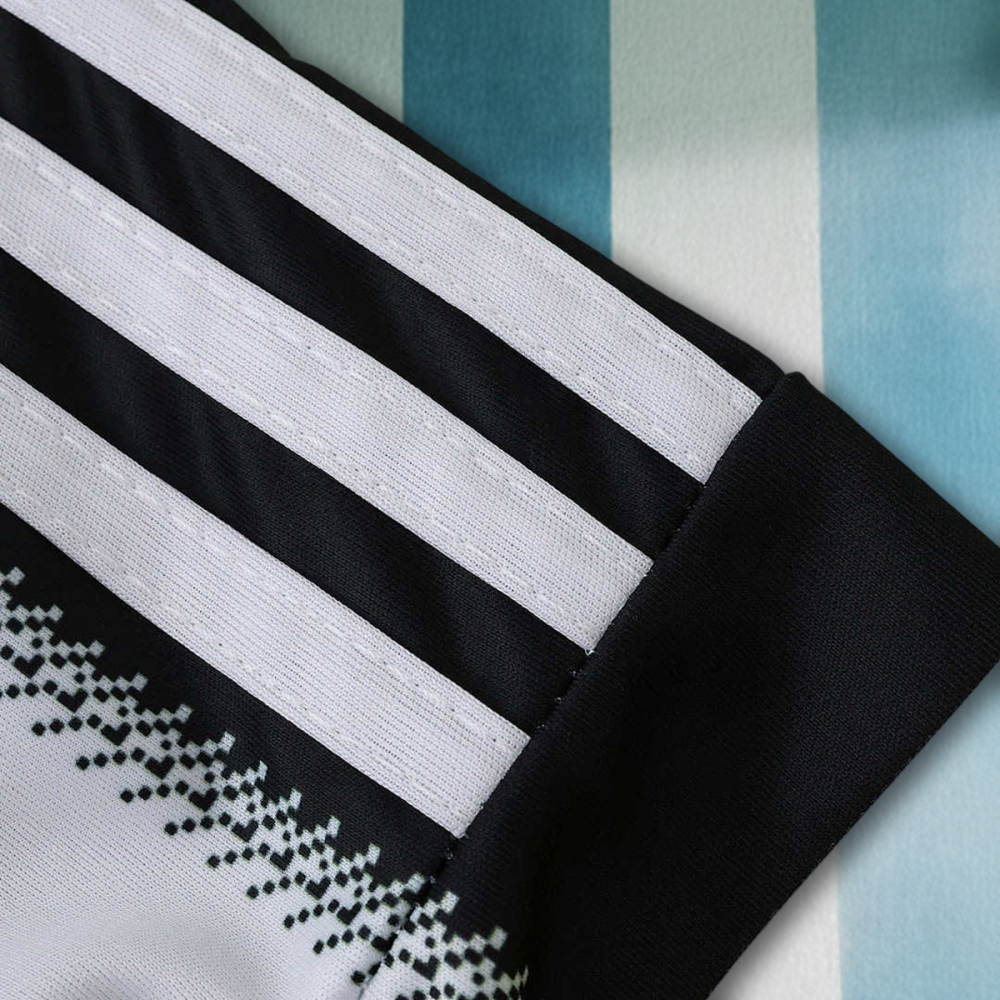 25/26 season Newcastle United F.C. home Fan version