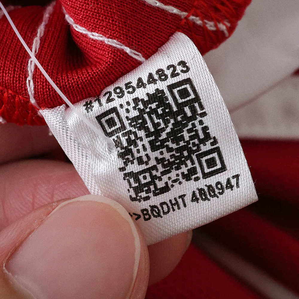 25/26 season Liverpool F.C. home Fan version