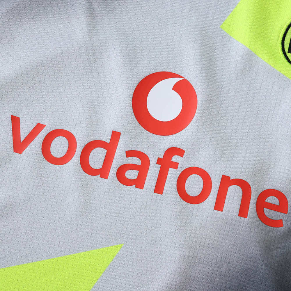 25/26 season Borussia Dortmund away Kids kit