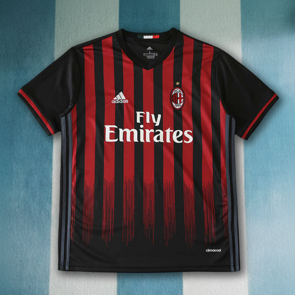 1617 season A.C. Milan home Fan version