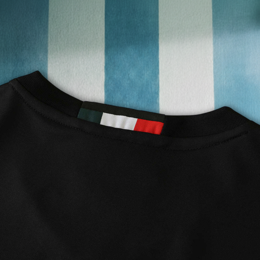 1617 season A.C. Milan home Fan version