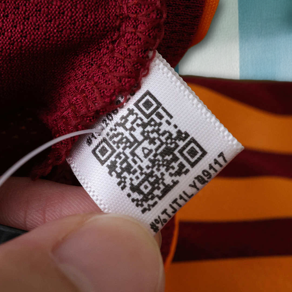 25/26 season A.S. Roma home Player version