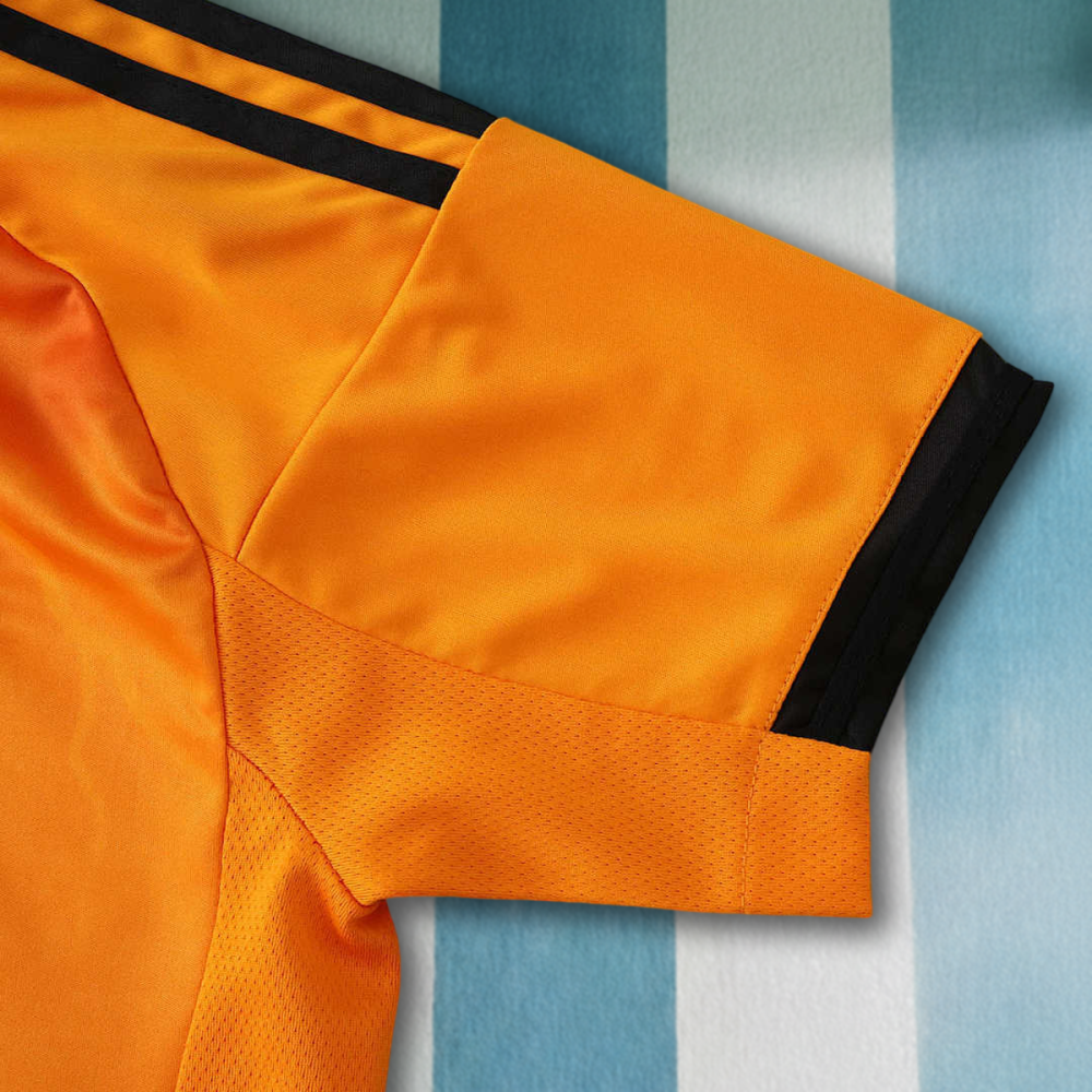 25/26 season A.S. Roma away Kids kit