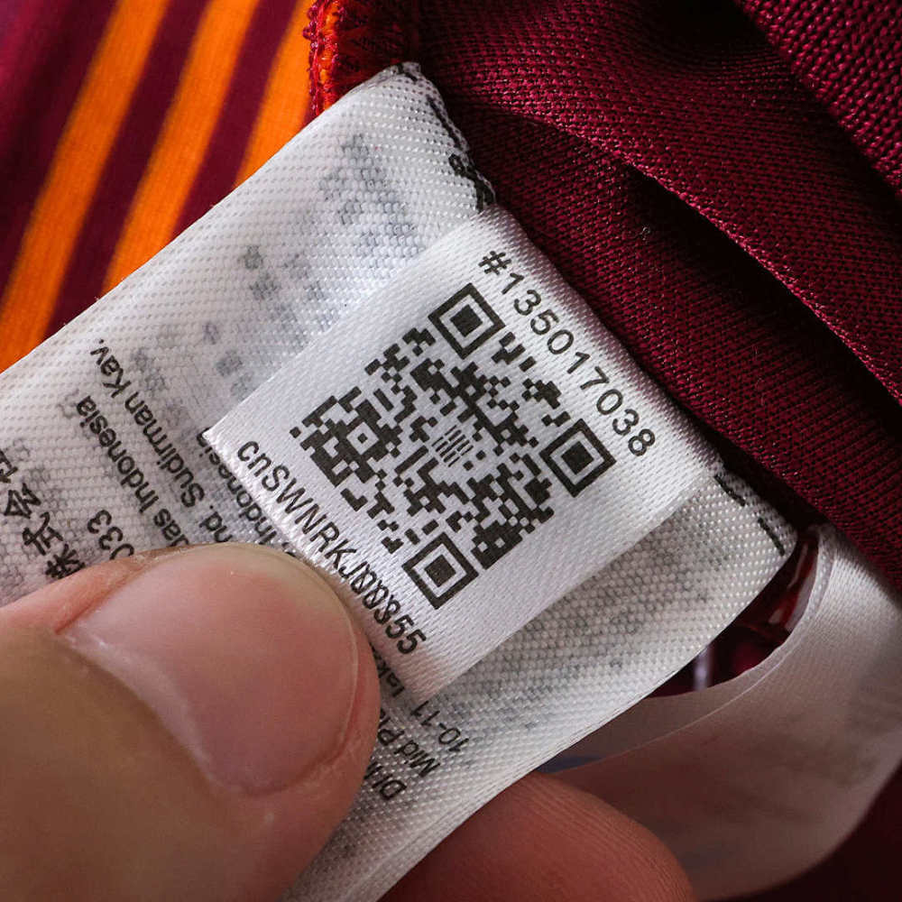 9293 season A.S. Roma home retro Fan version