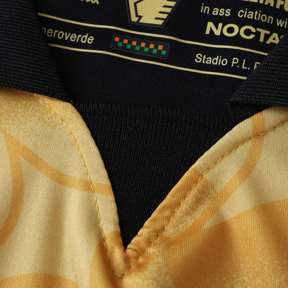 2526 season Venezia F.C. goalkeeper Long sleeved Fan version