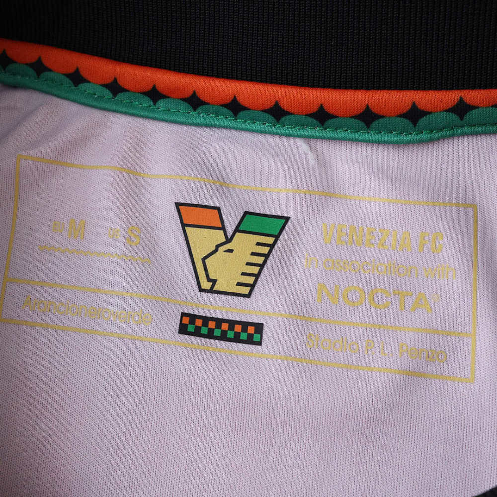 2526 season Venezia F.C. goalkeeper Long sleeved Fan version