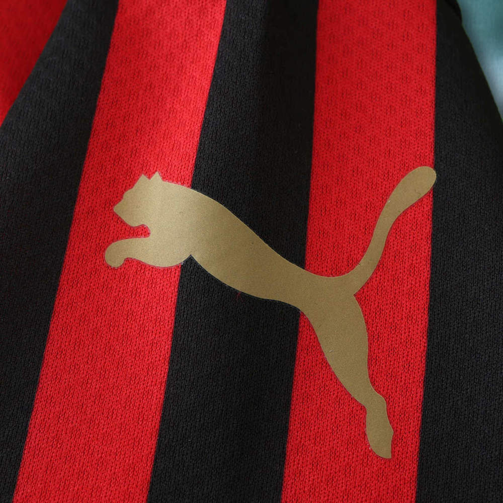 A.C. Milan 120th Anniversary Edition retro Fan version