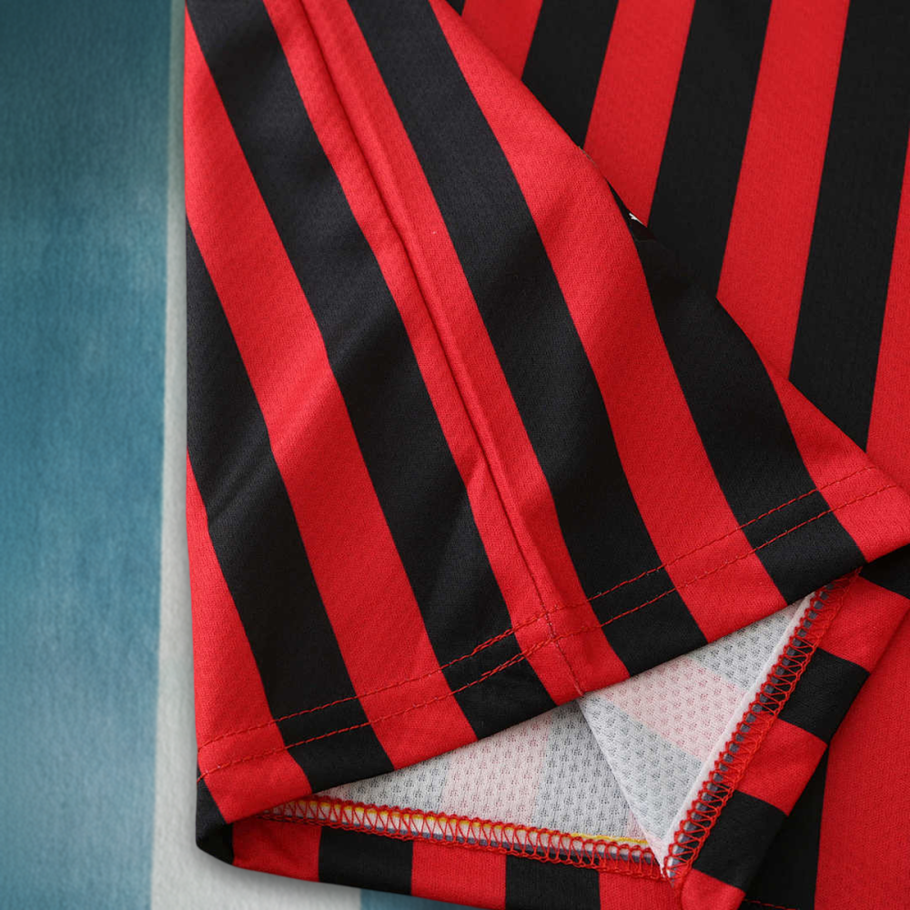 A.C. Milan 120th Anniversary Edition retro Fan version