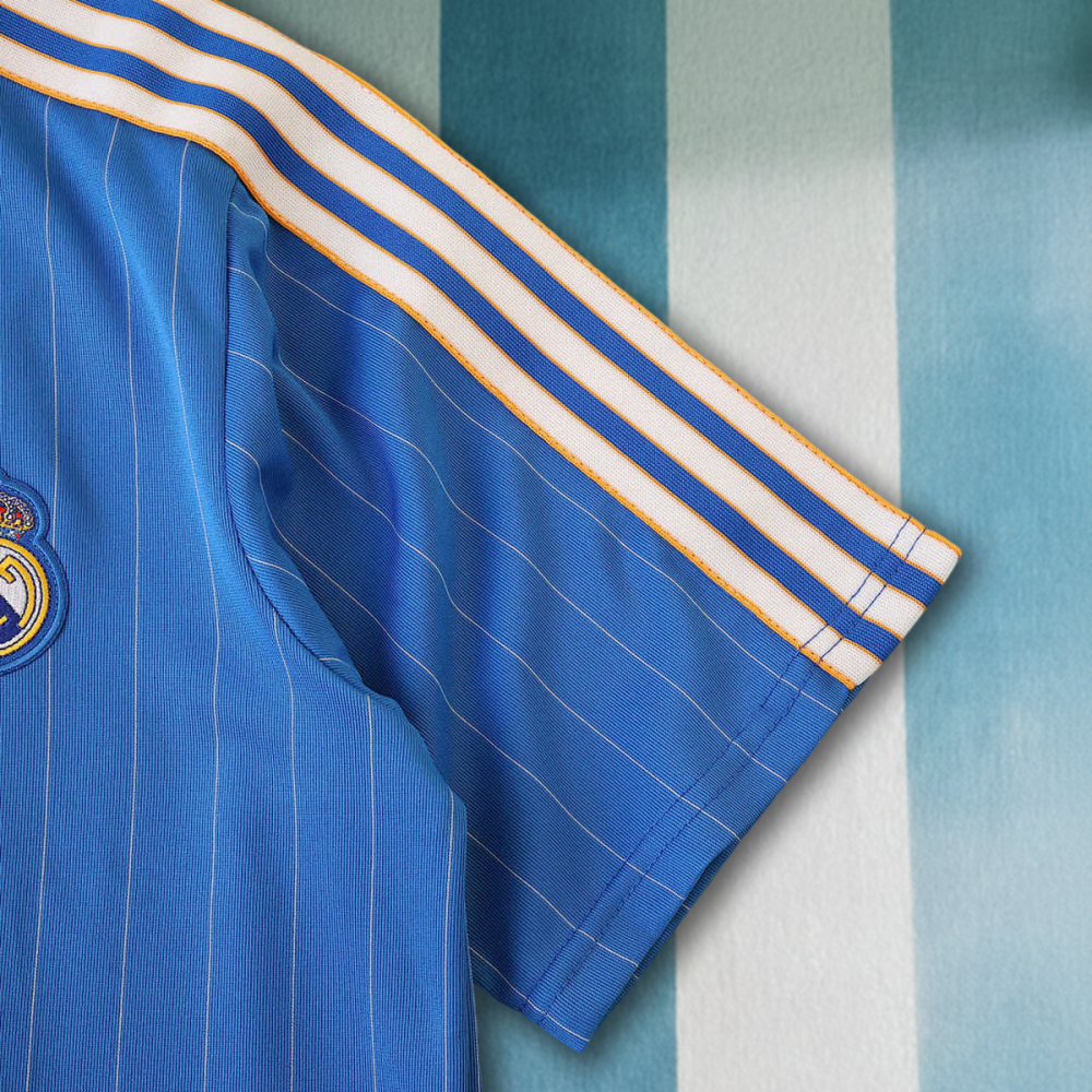 25/26 season Real Madrid CF Concept versionRetro T-shirt