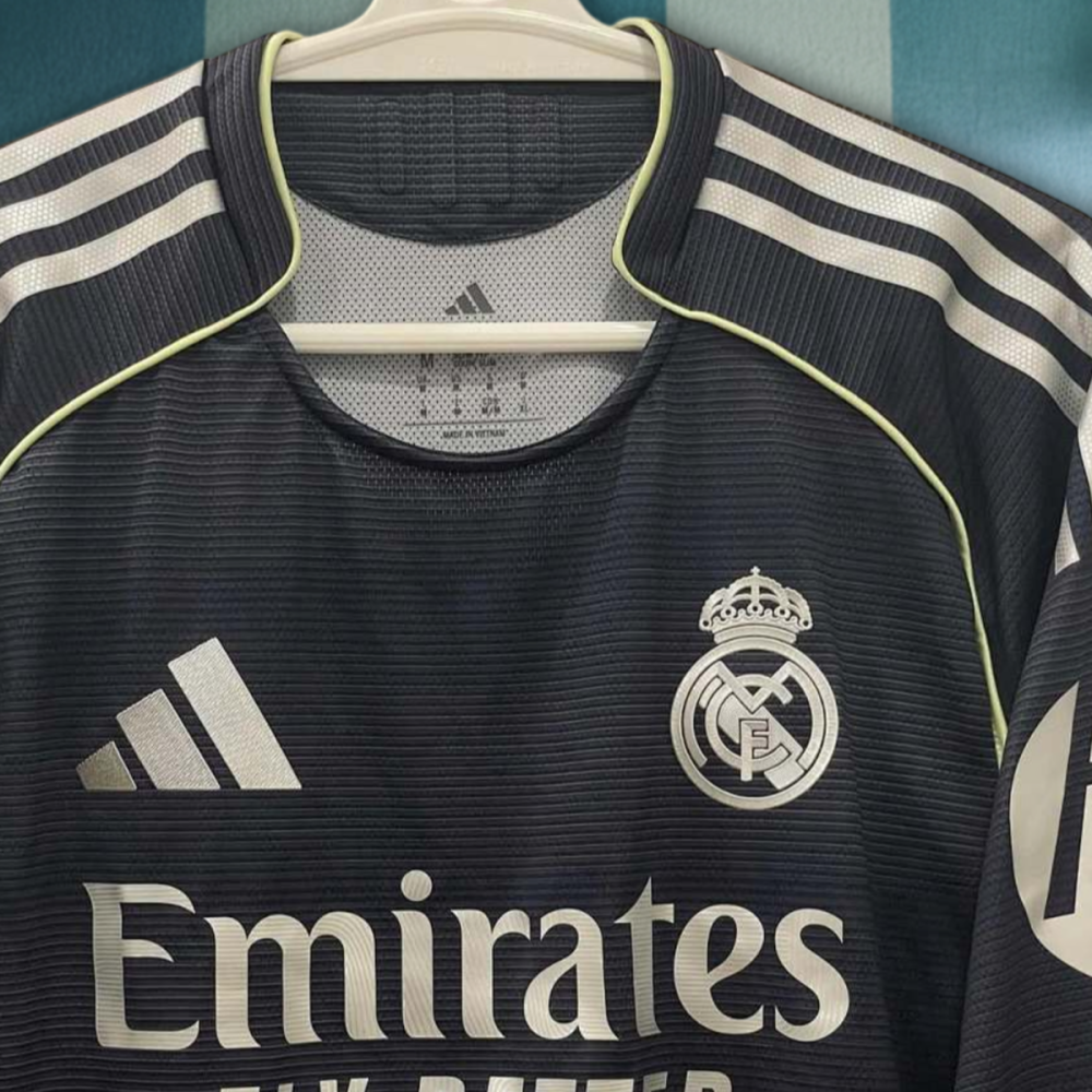 25/26 season Real Madrid away Long sleeved Player version