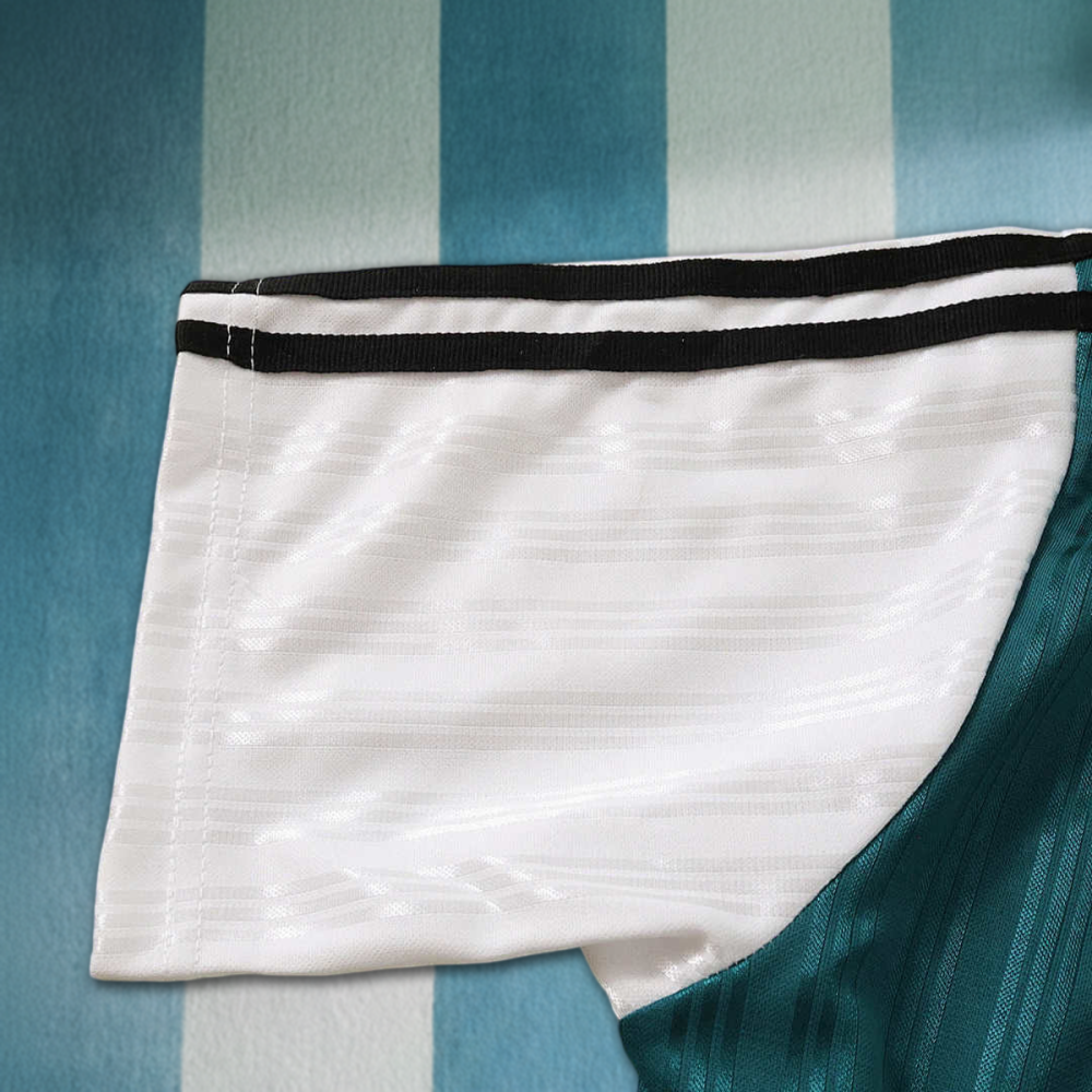 9596 season Liverpool F.C. away retro Fan version