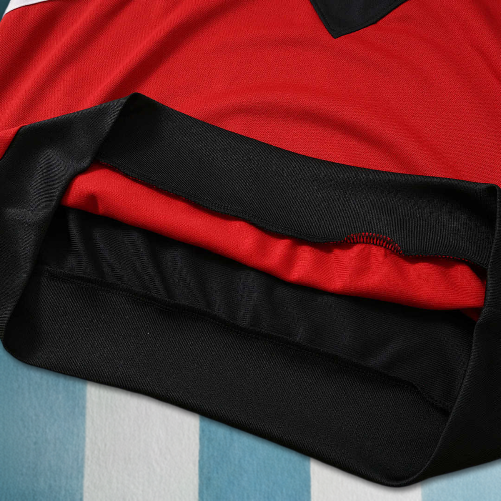 9394 season Liverpool F.C. retro Long sleeved Fan version