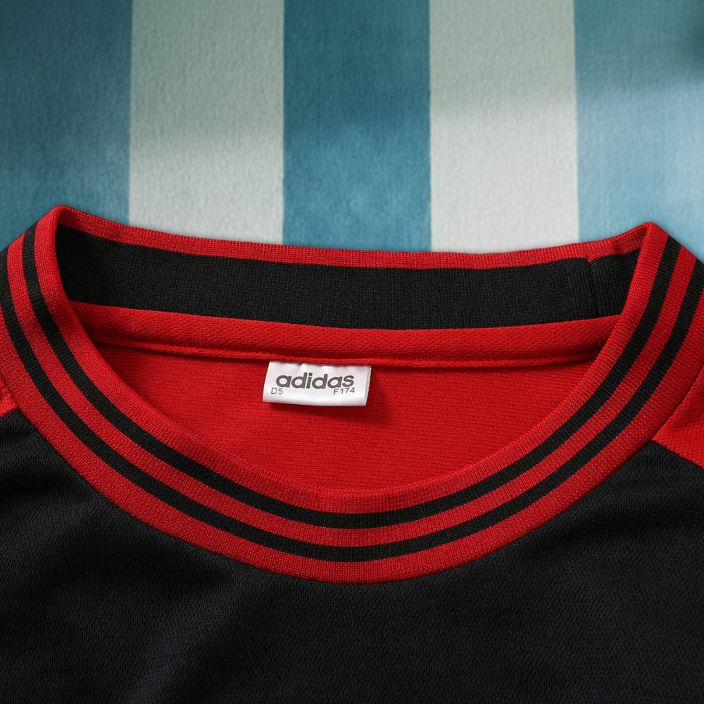 9394 season Liverpool F.C. retro Long sleeved Fan version