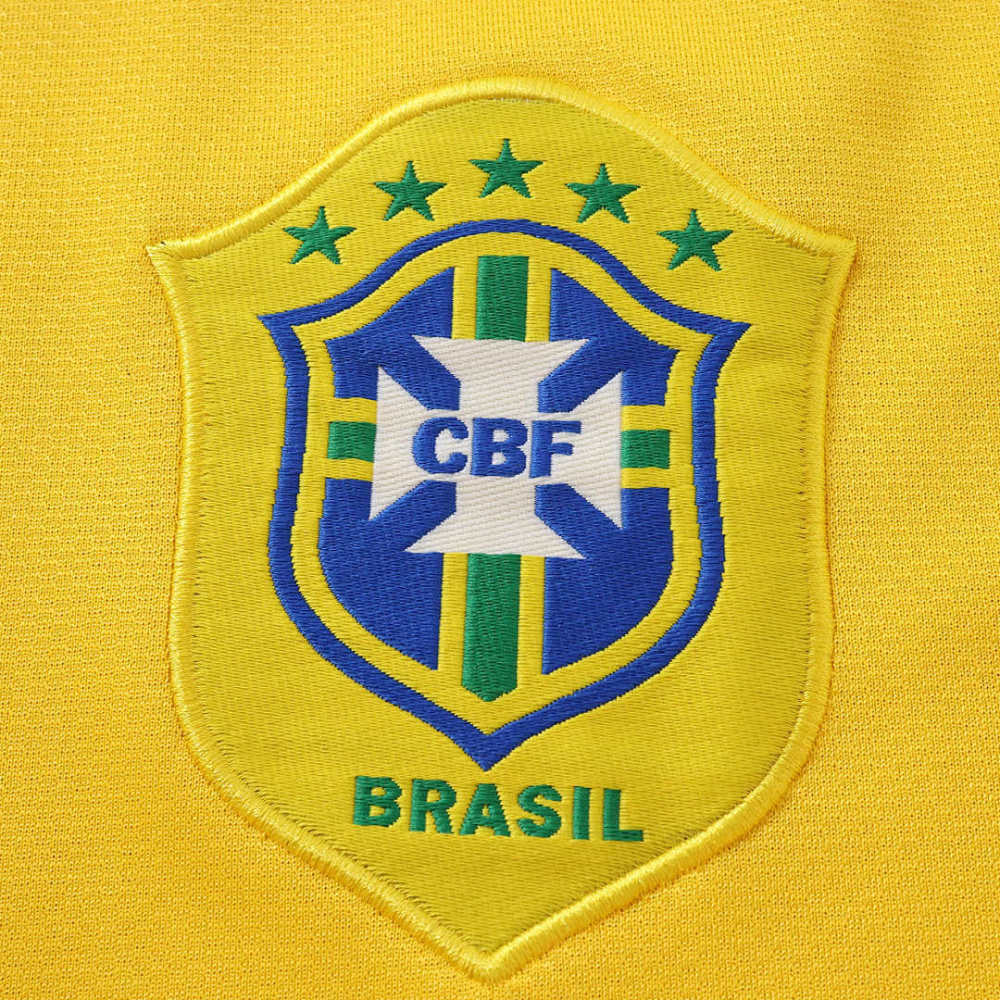 2006 season Brazil home Long sleeved retro Fan version