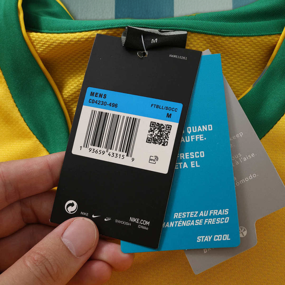 2006 season Brazil home Long sleeved retro Fan version