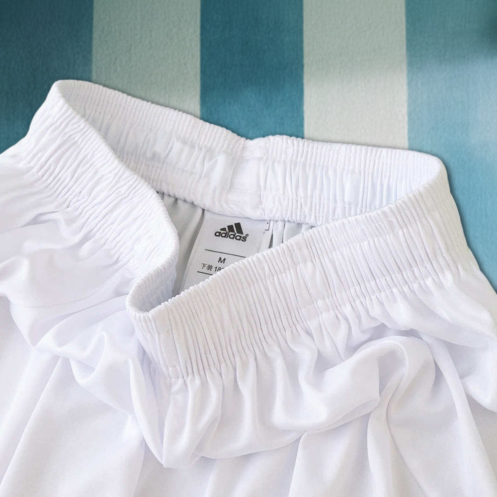 25/26 season Sport Lisboa home shorts