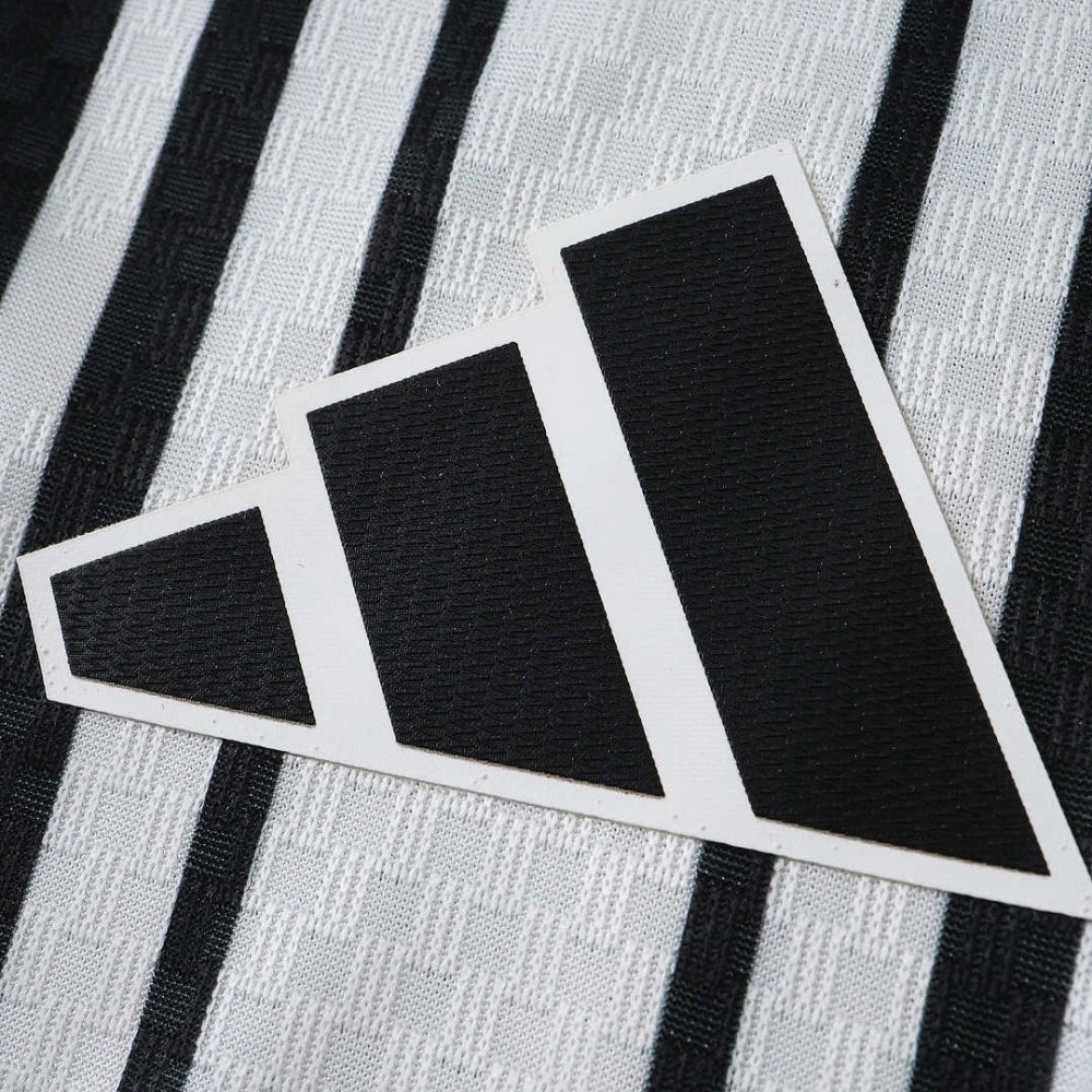 26/27 season Newcastle United F.C. home Player version