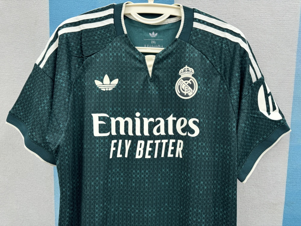26/27 season Real Madrid away Player version